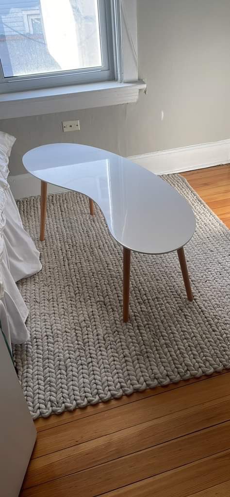Bean shaped coffee table for pick up! - photo 3