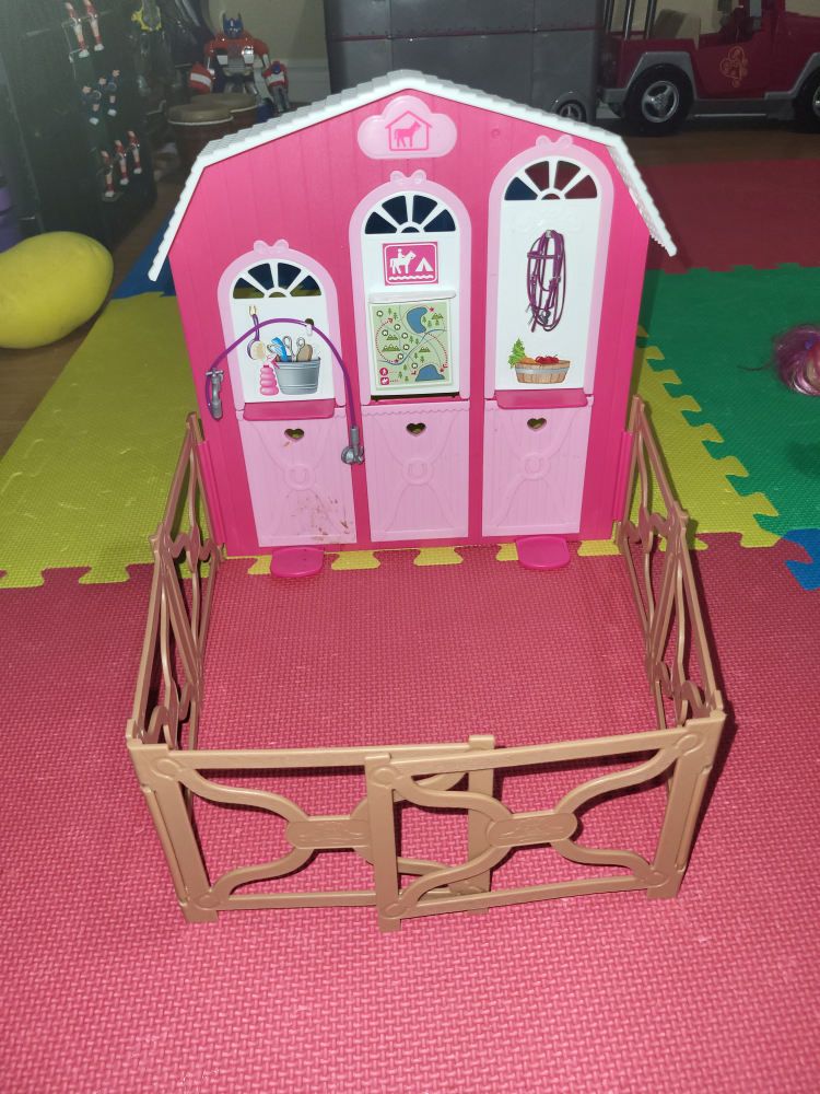 barbie horses and stable image indicator(2)