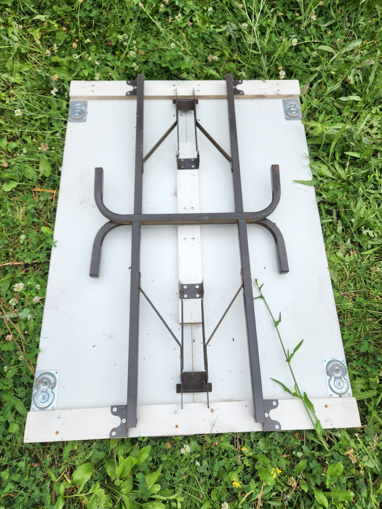 wood/metal folding table - photo 2