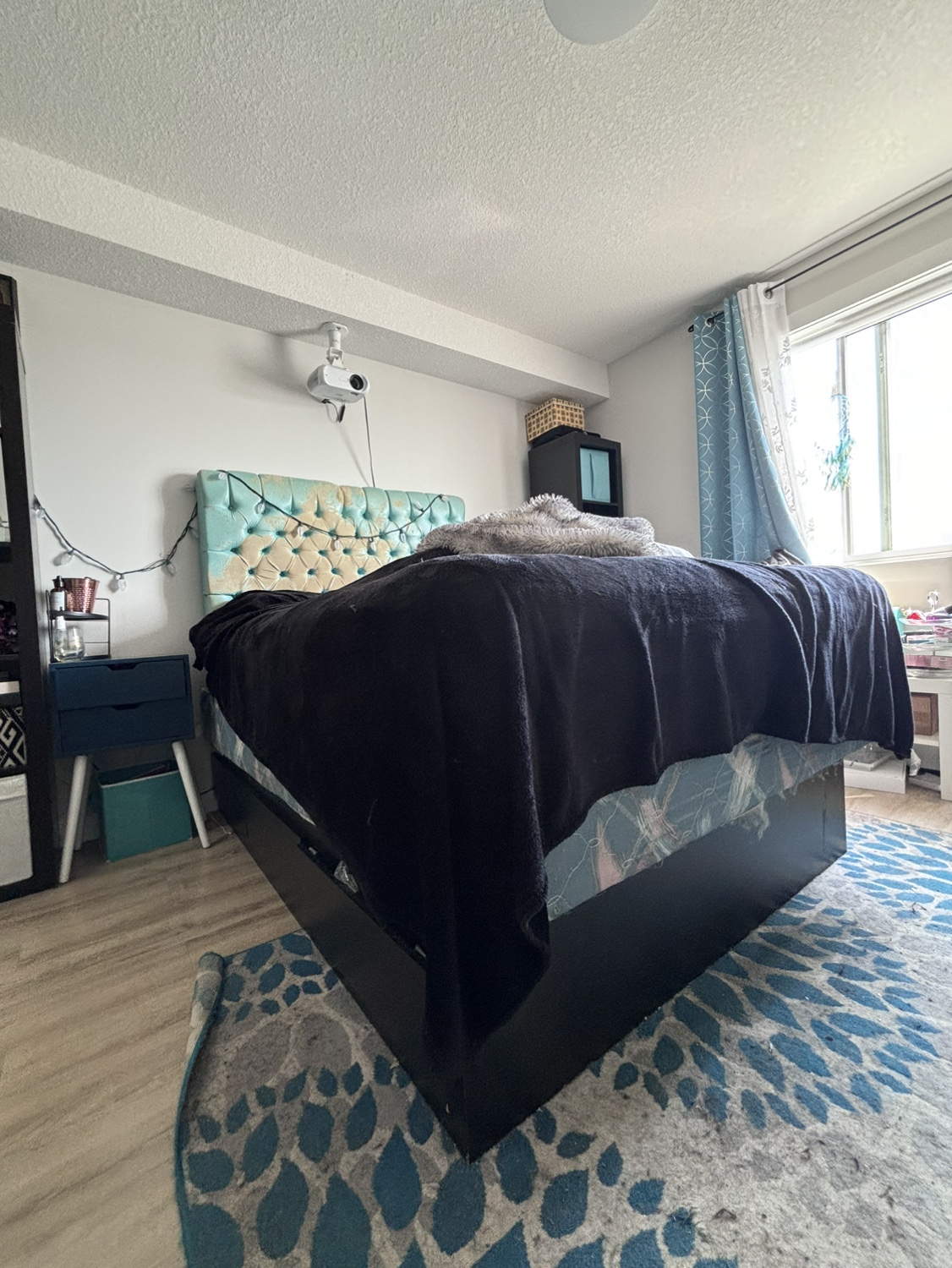 Double platform bed frame with drawers - photo 2