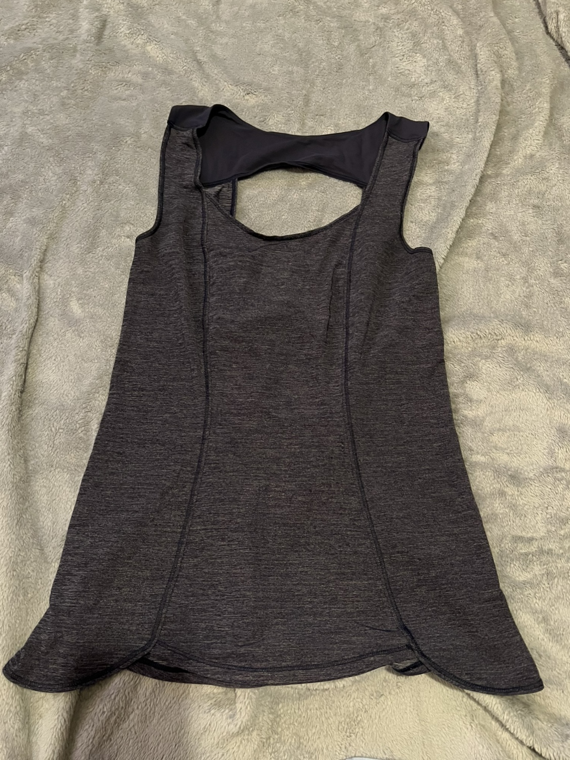 S/M Lululemon Top - photo 2