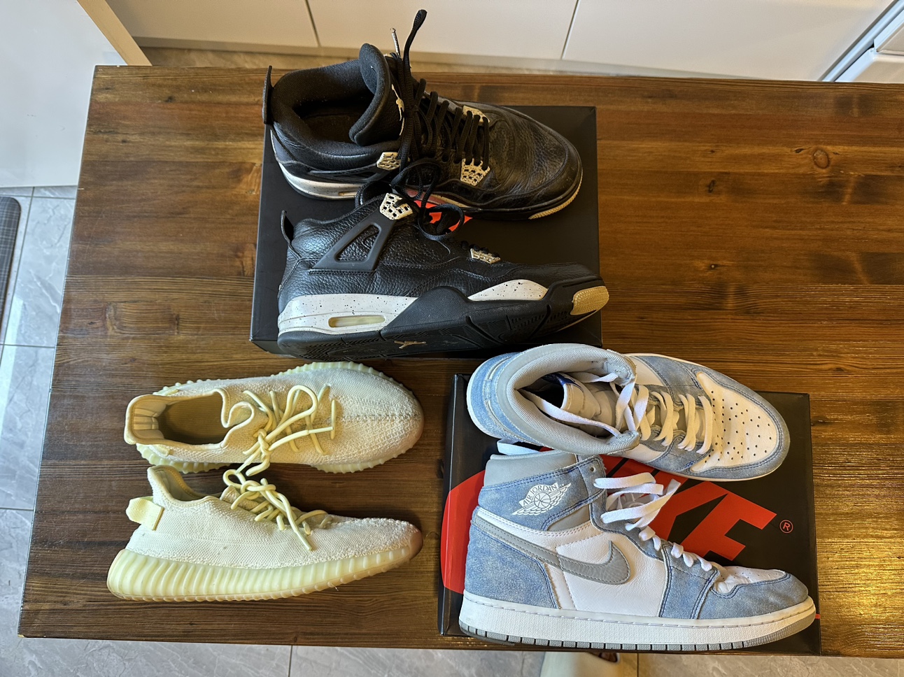 Shoes size 11
