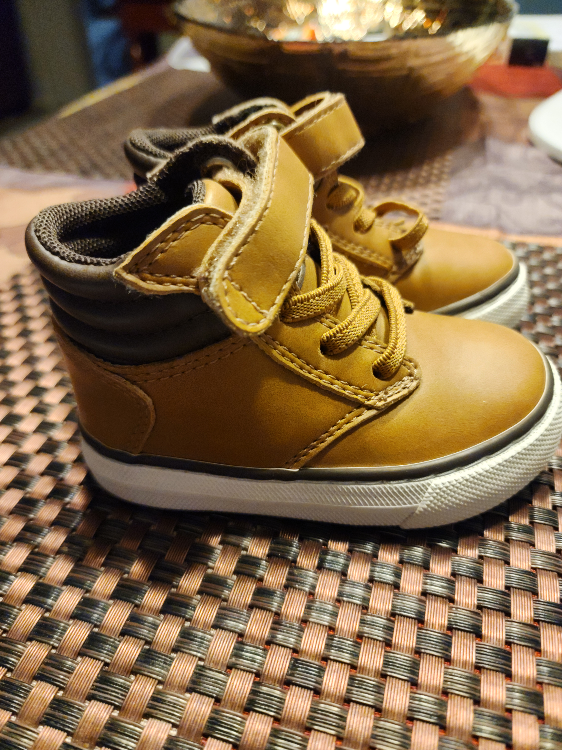 New childrens place baby  size 5