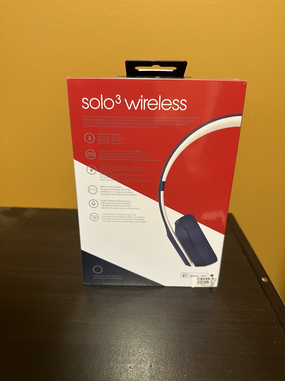 Apple Beats Solo3 wireless On-Ear headphones - photo 2