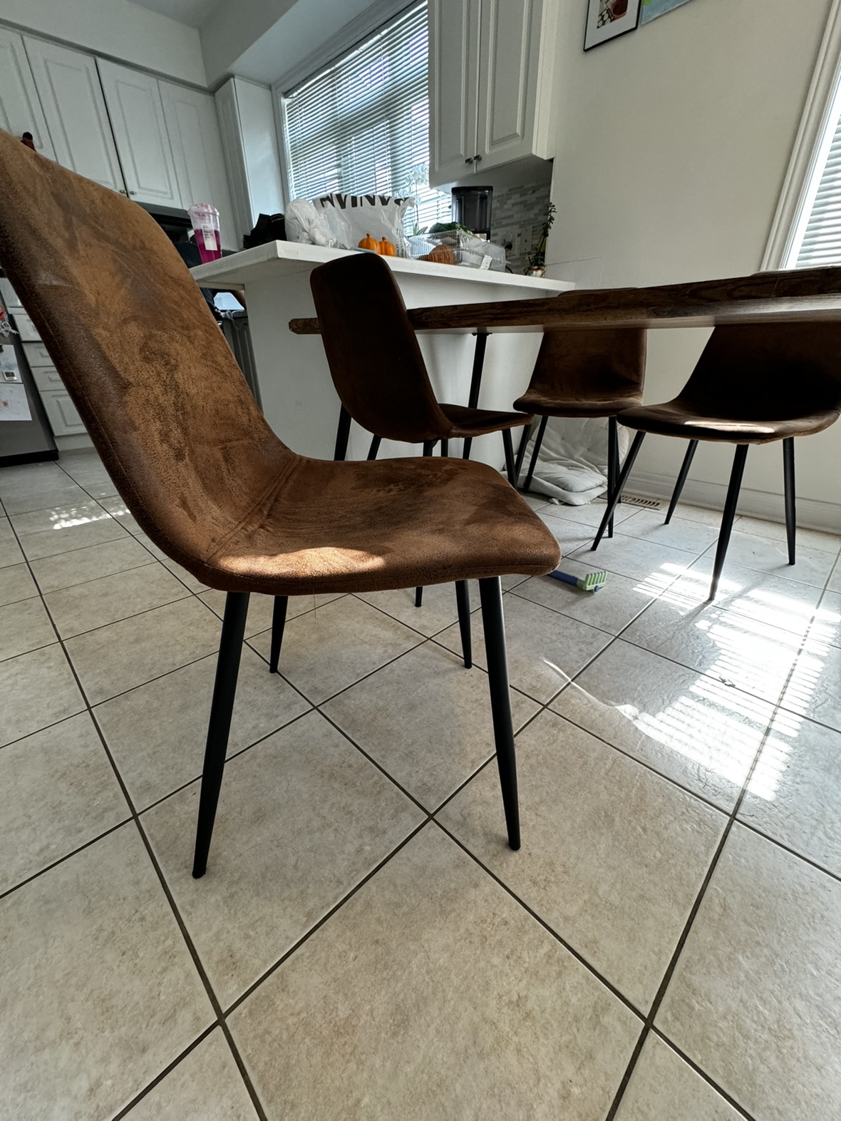 Dinning table and chairs - photo 4