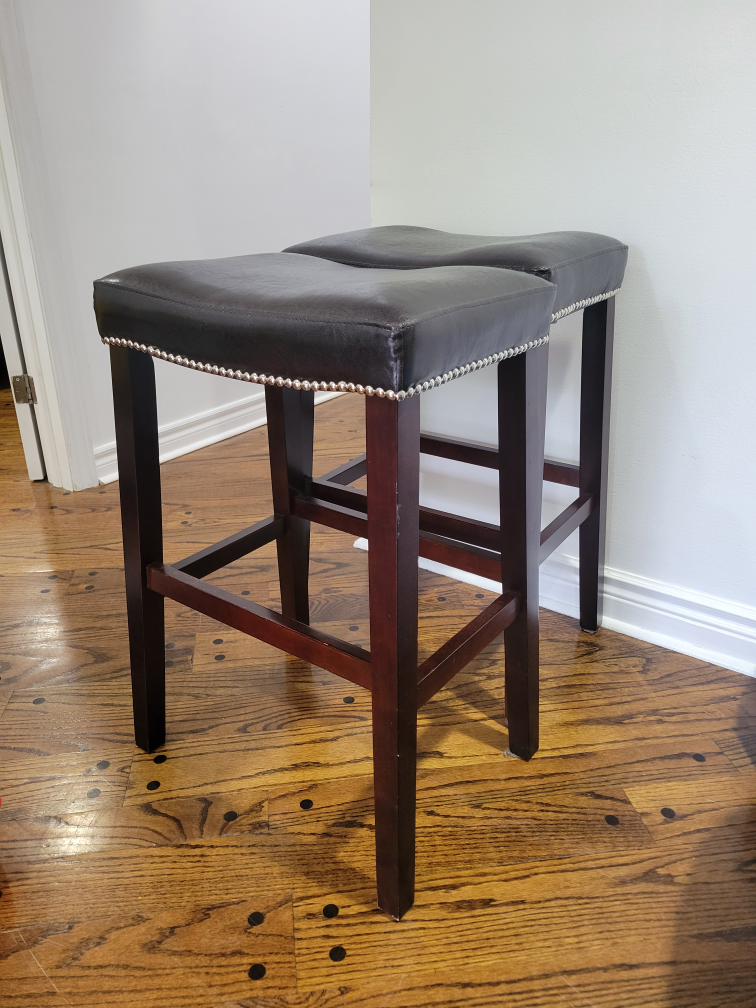 sall the bar stools