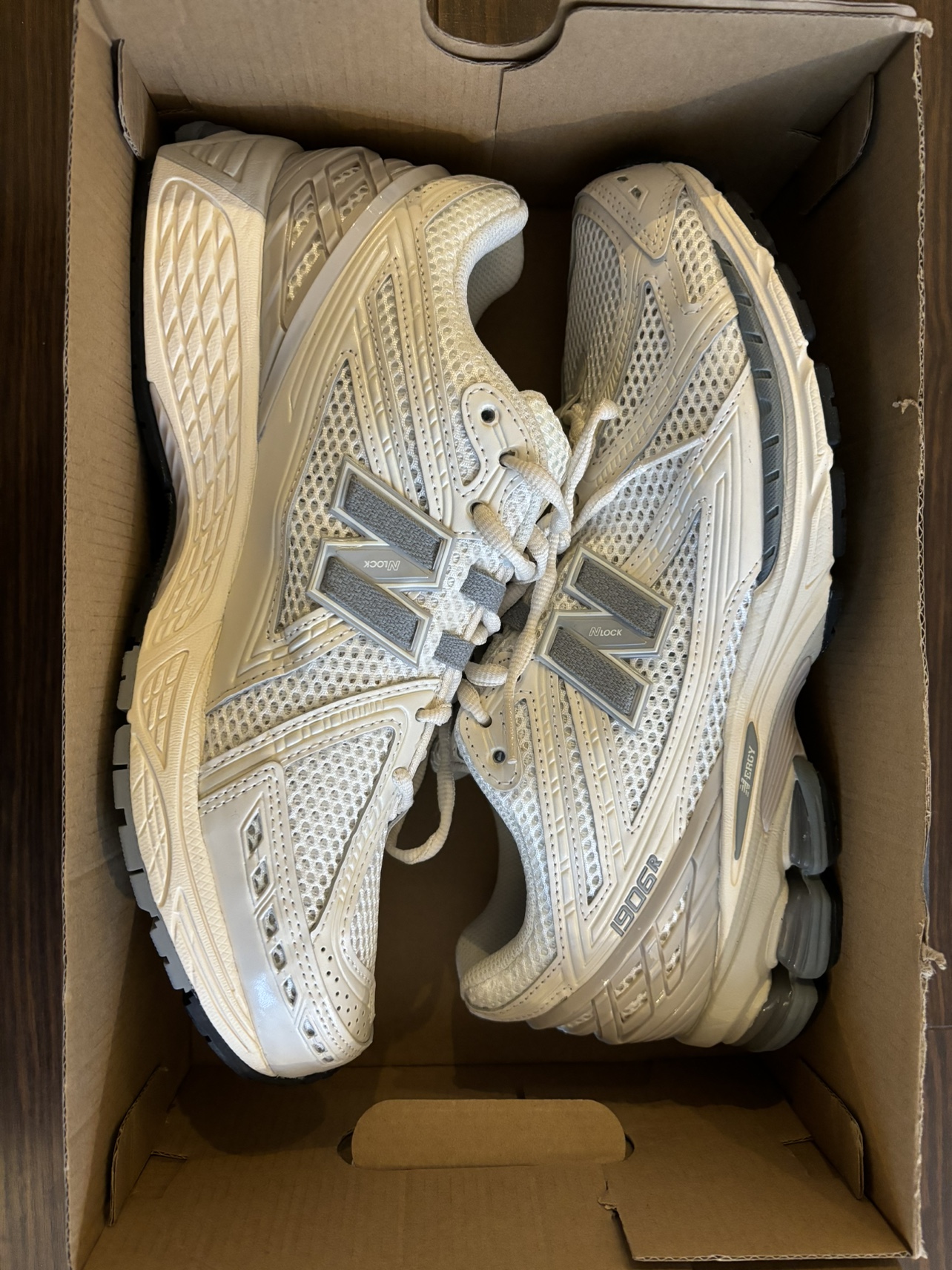 Brand New - New Balance 1906R Beige Grey (M1906RFI) thumbnail