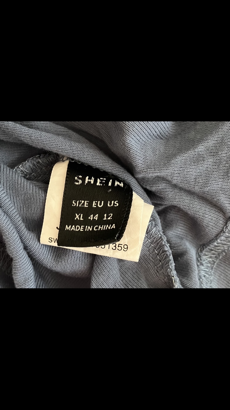 Shein Women’s Blue Long Sleeved Crop Top Size XL👚🩵💙 image indicator(5)