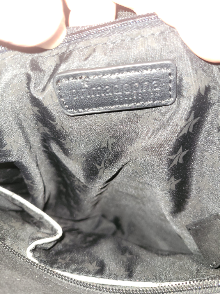 Black & White Crossbody Purse Fom Italy **Brand New** image indicator(4)