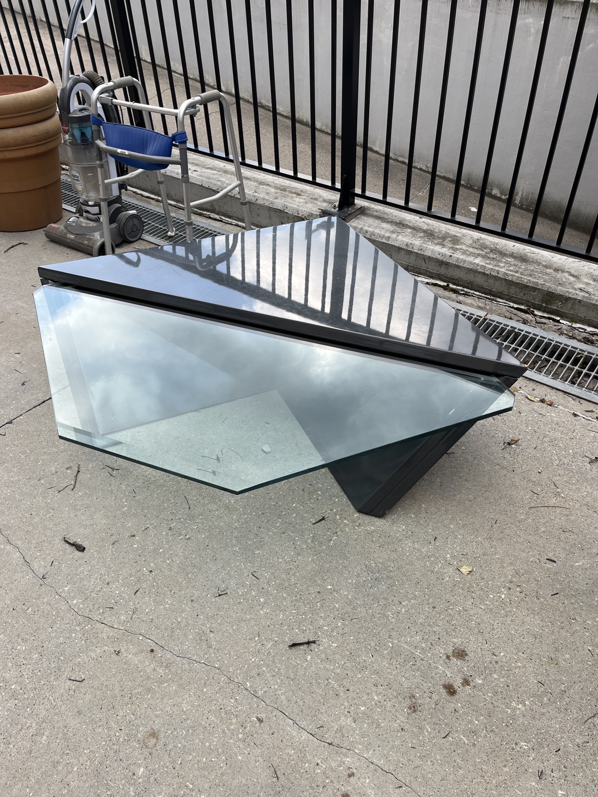 Coffee table / center table - photo 2