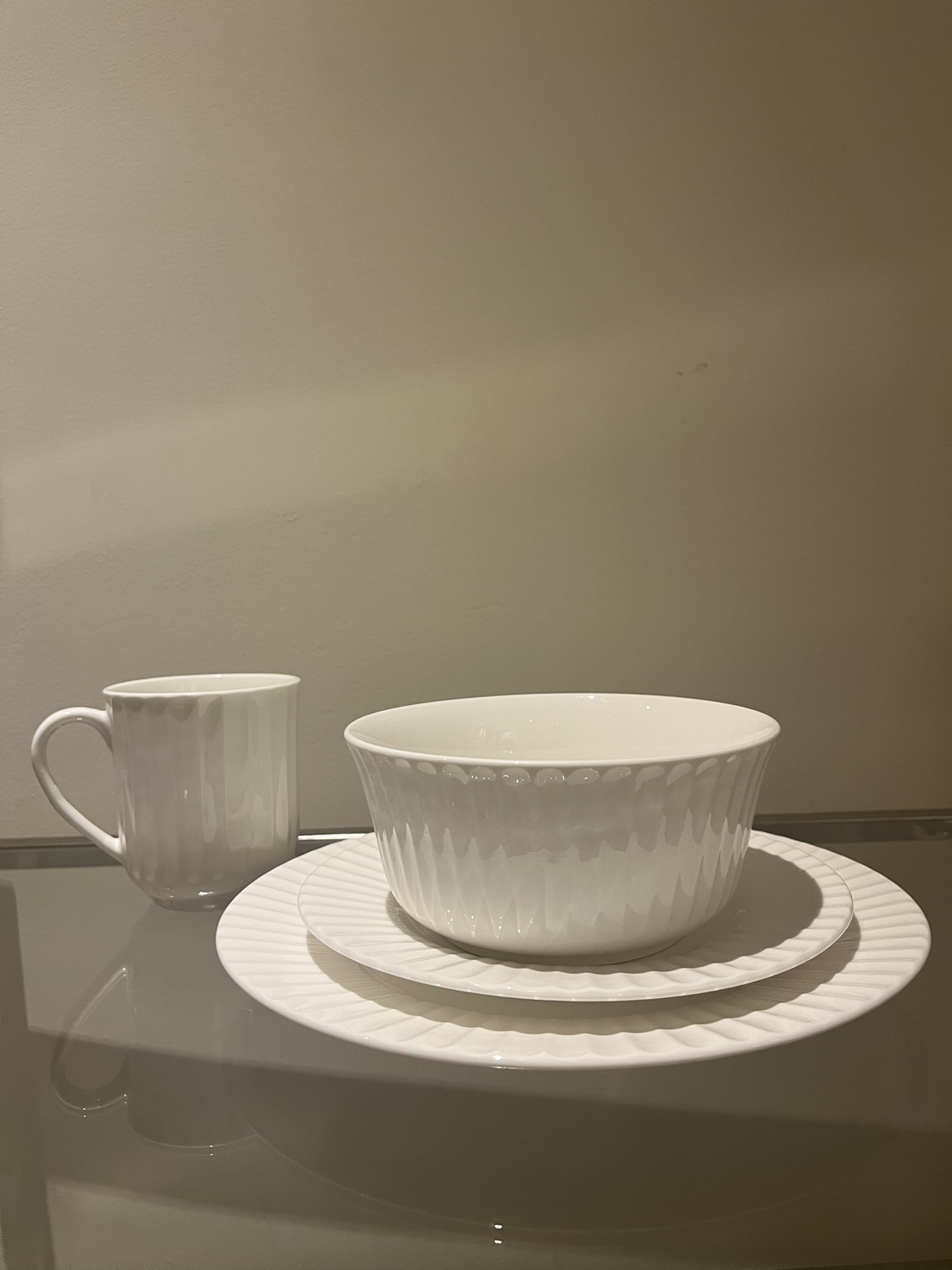 White Stoneware Dinnerware Set (8 settings) - photo 5