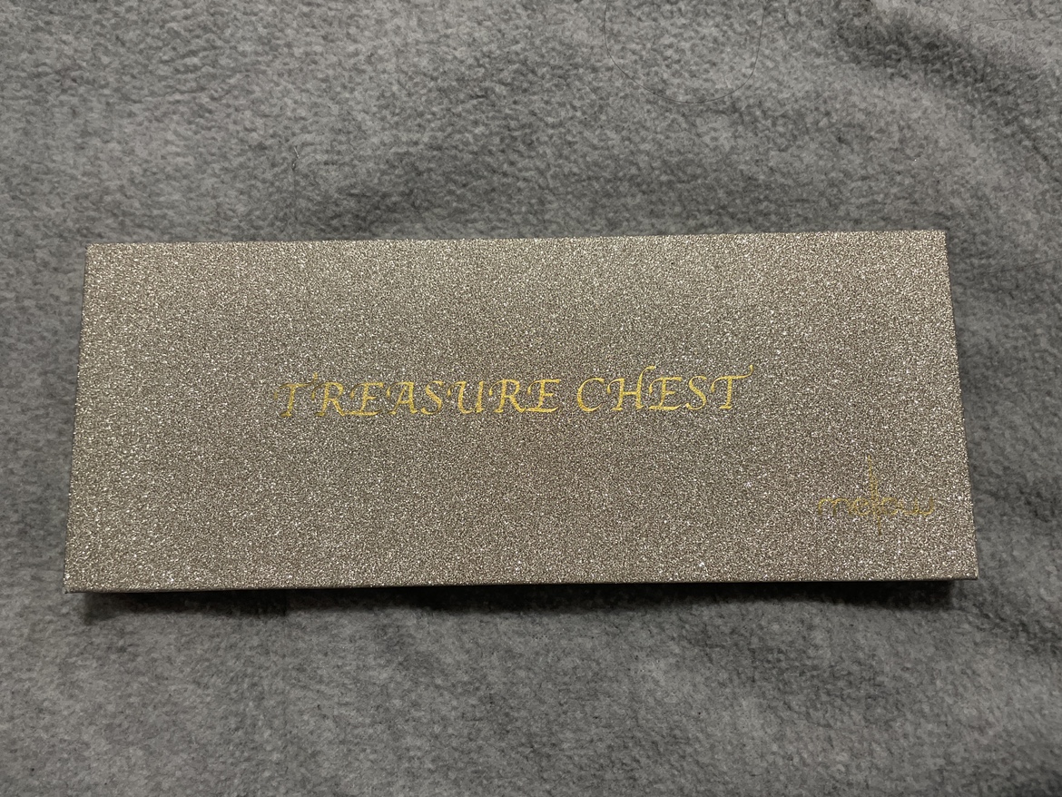 TREASURE CHEST EYESHADOW PALLET image indicator(2)