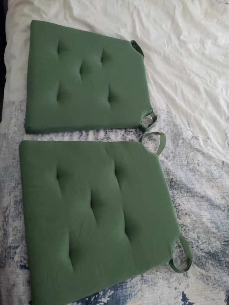 Ikea Seat Cushions #freecycle thumbnail