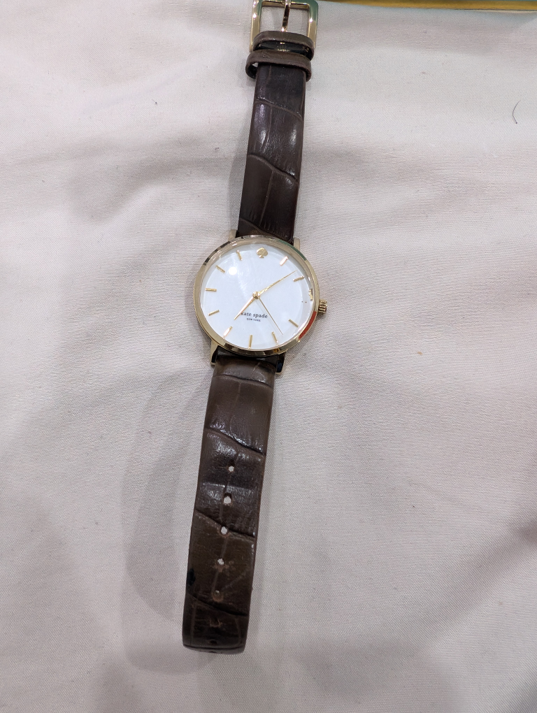 Kate Spade watch image indicator(4)