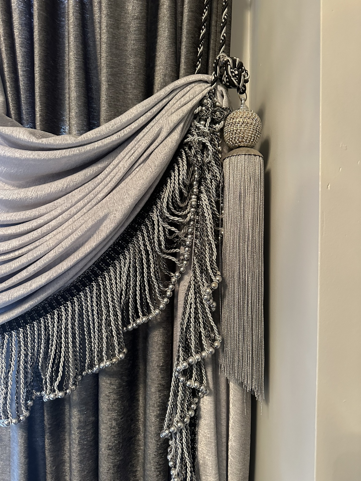 Velvet Curtains - photo 3