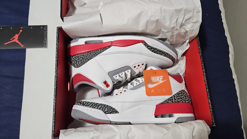 Brand New Authentic Jordan 3 Fire Red. Mens Size 12. - photo 4