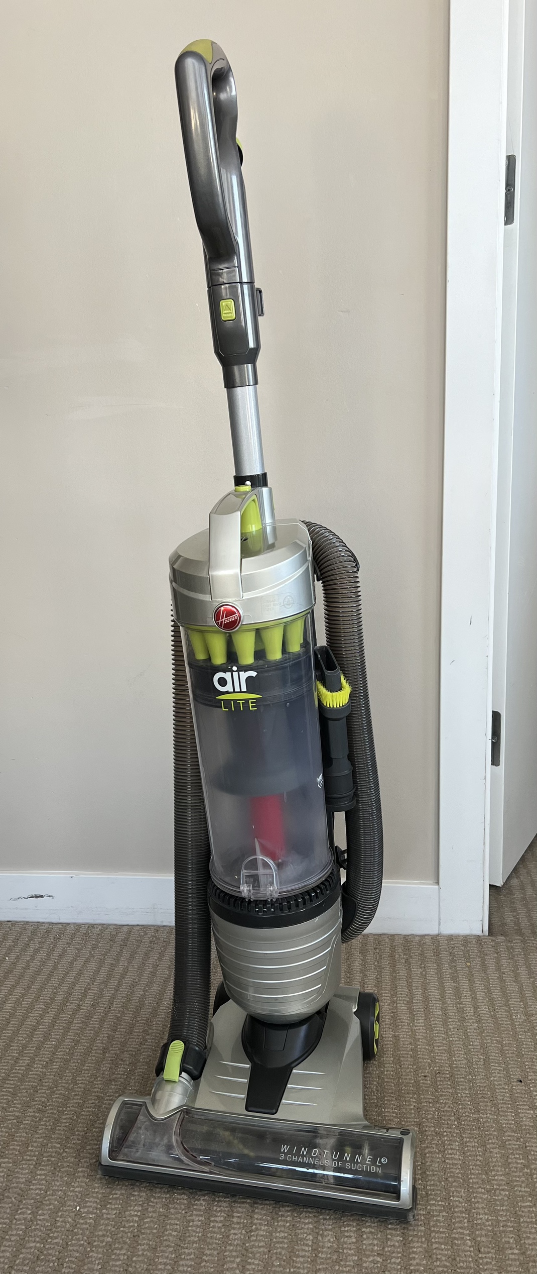 Hoover Windtunnel Vacuum cleaner ⚽️ thumbnail