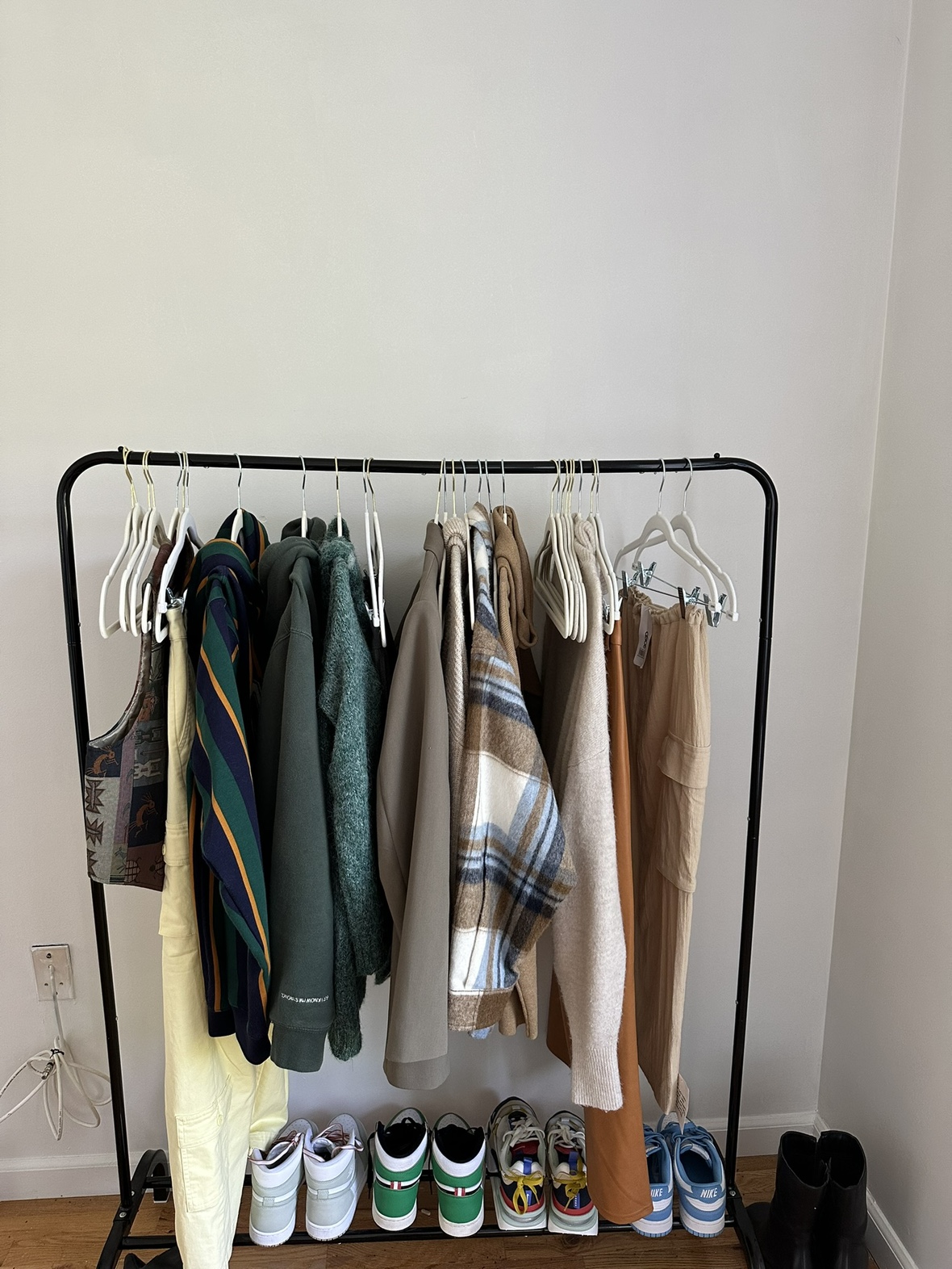 Clothing rack