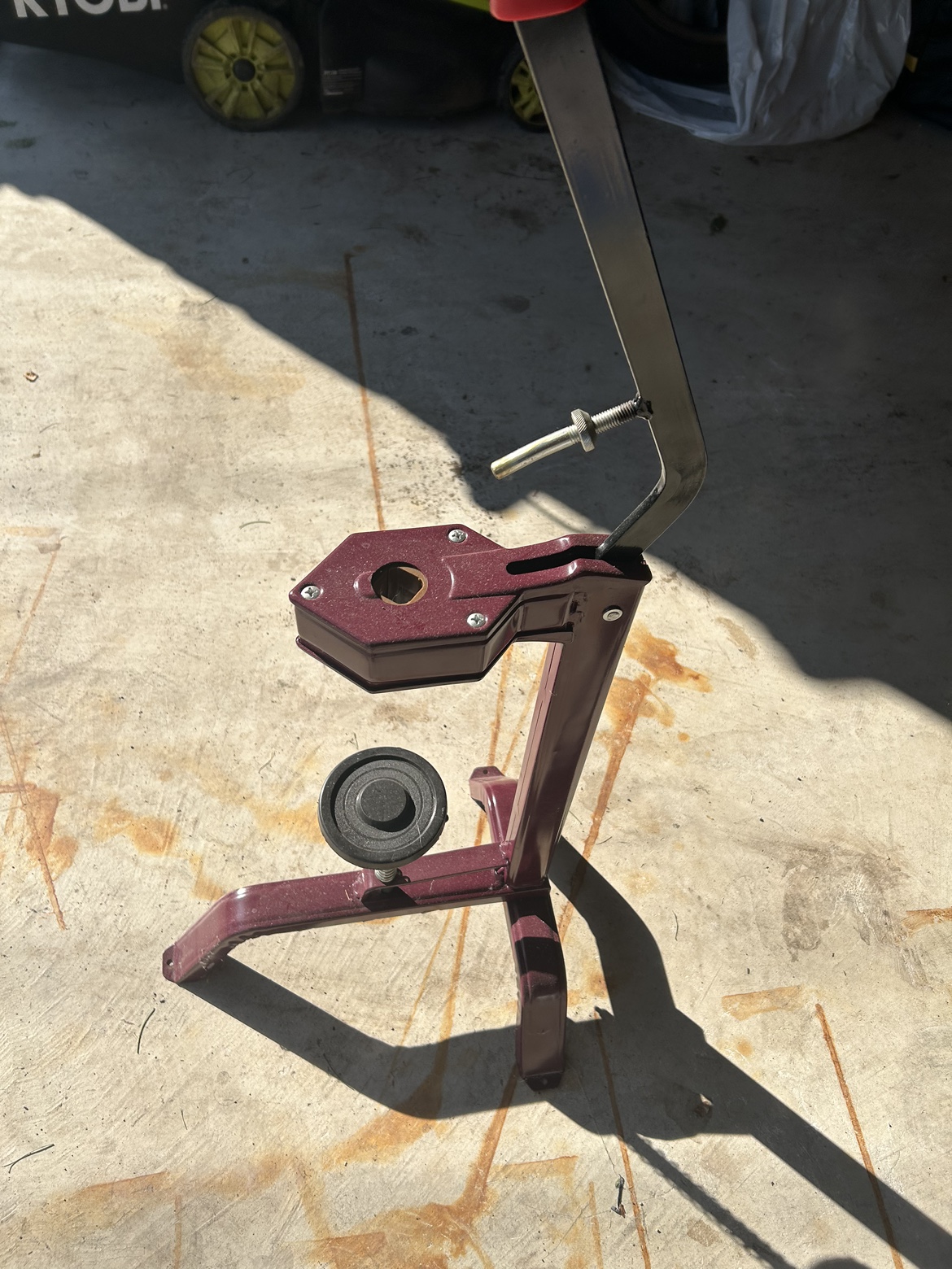 Brand New Wine Bottle Corker image indicator(2)