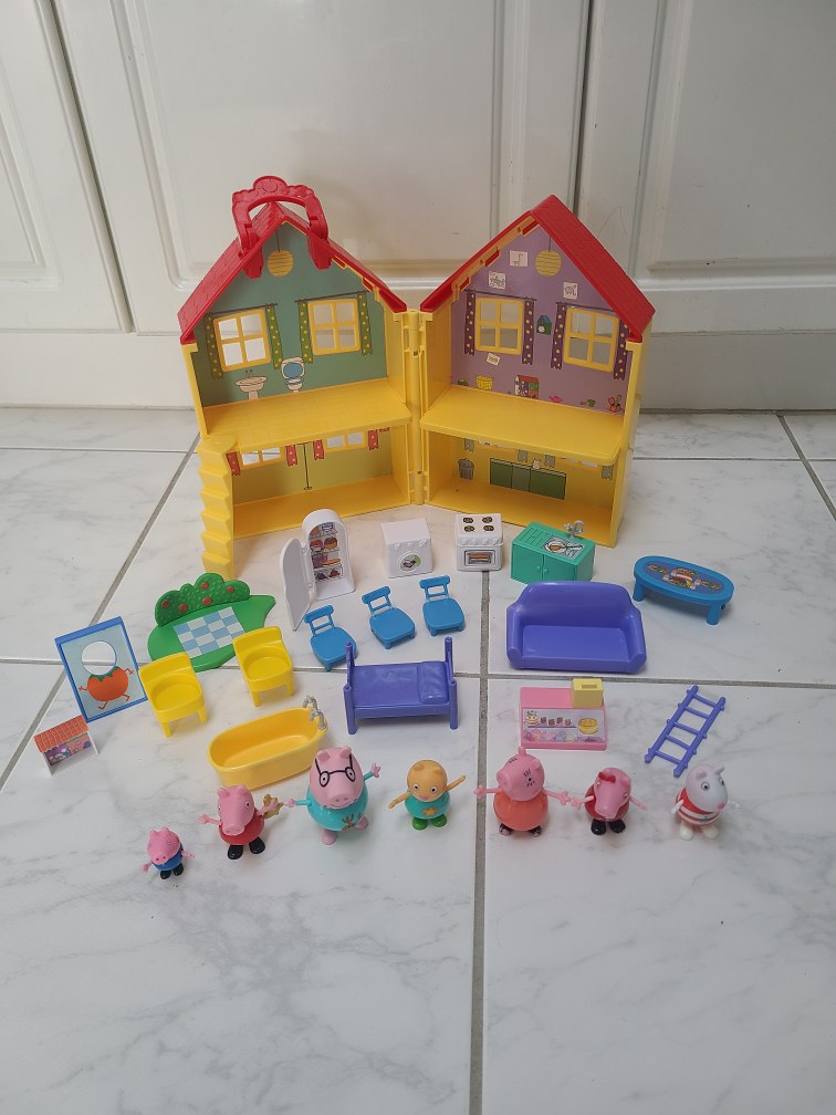 peppa pig lot thumbnail