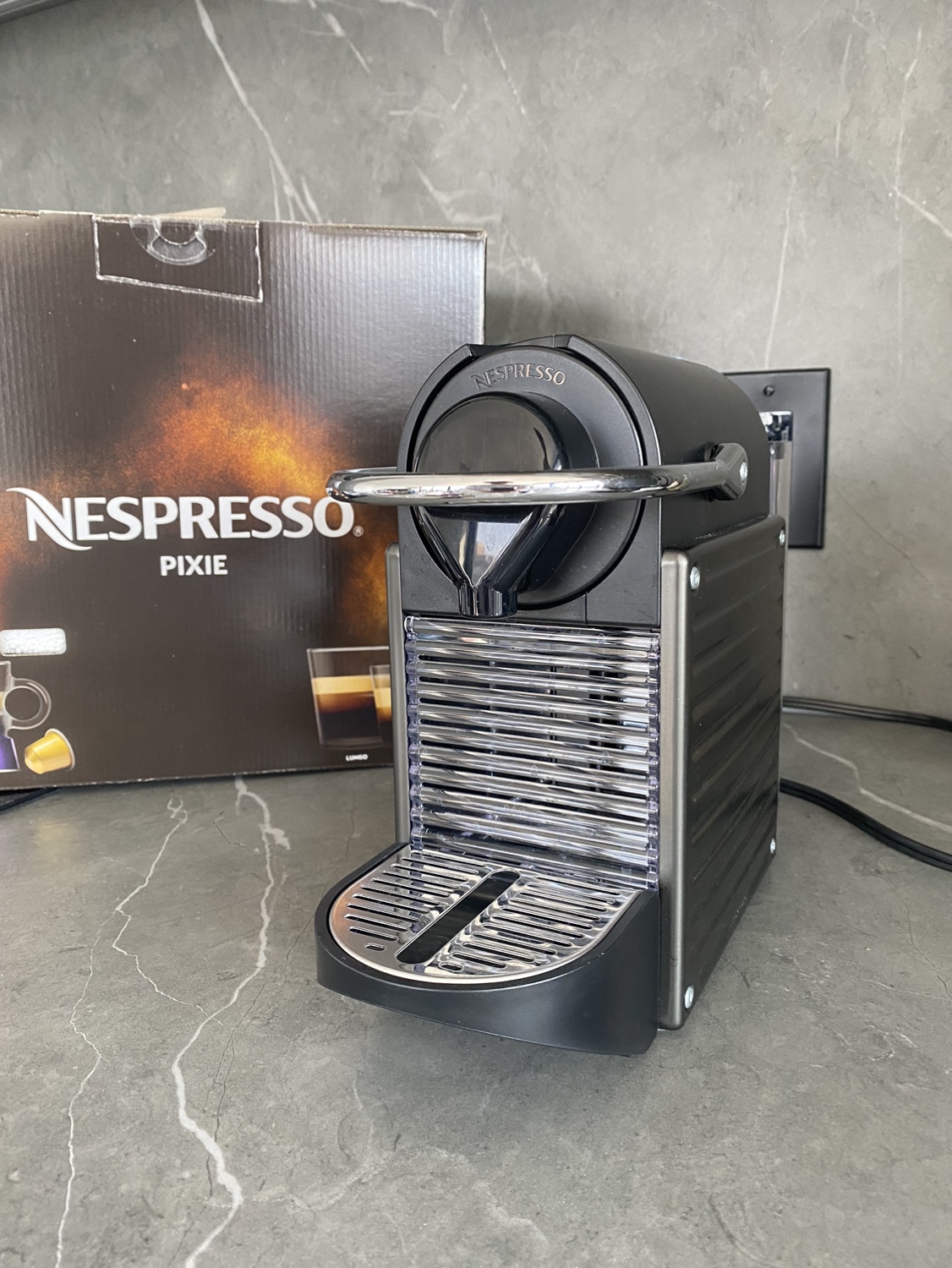 Nespresso - PIXIE