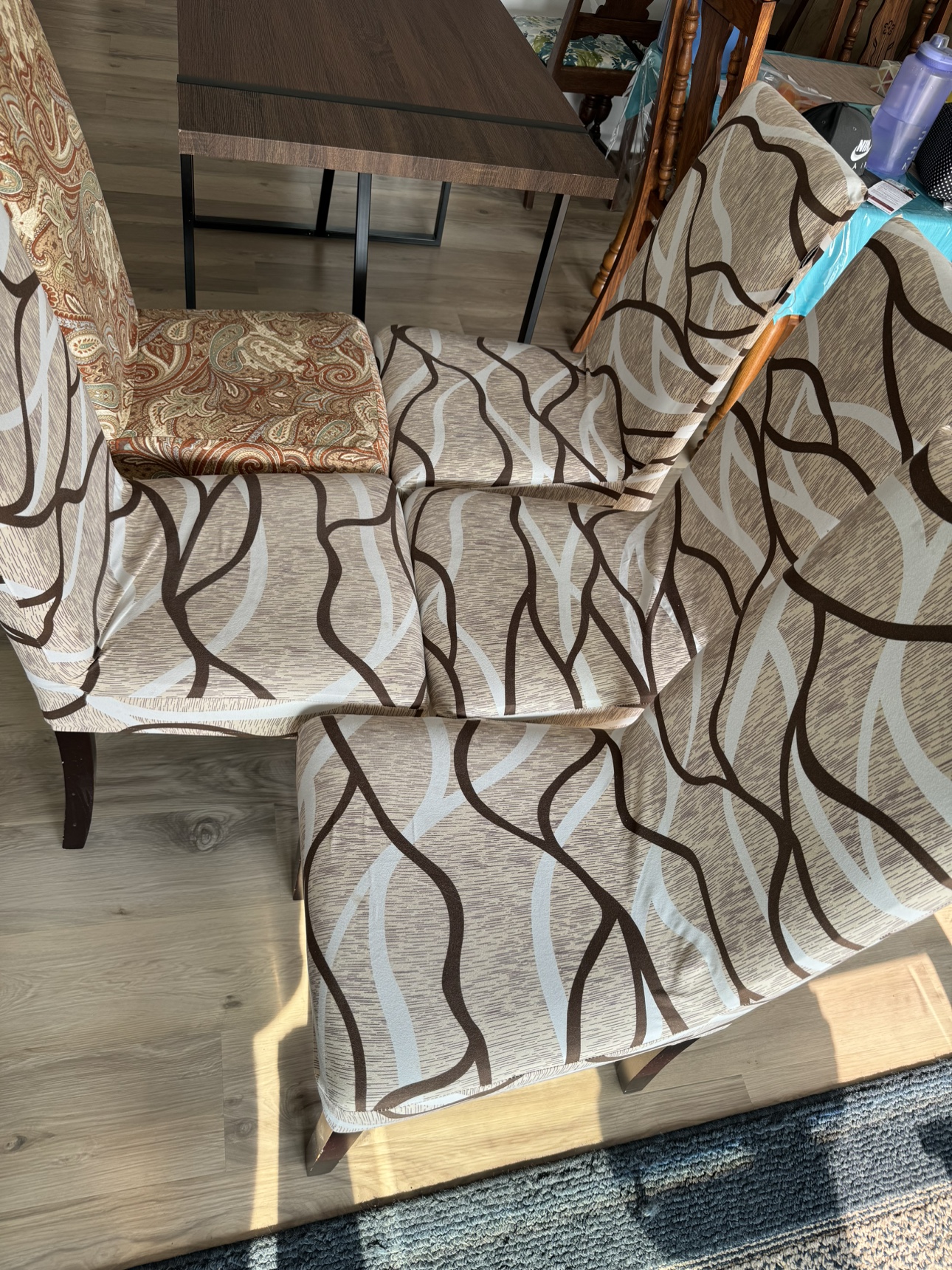 Kitchen table and free 5 dining chairs - photo 4