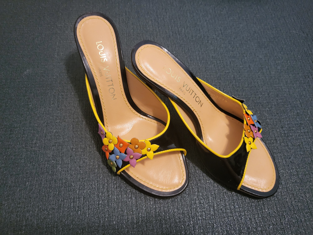 Louis vuitton flower heels