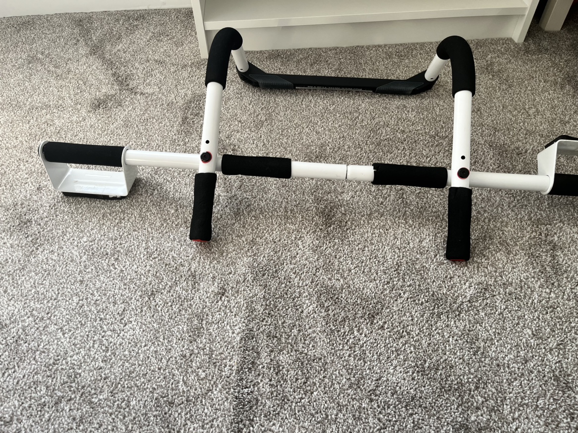 Multi-Gym doorway pull ups