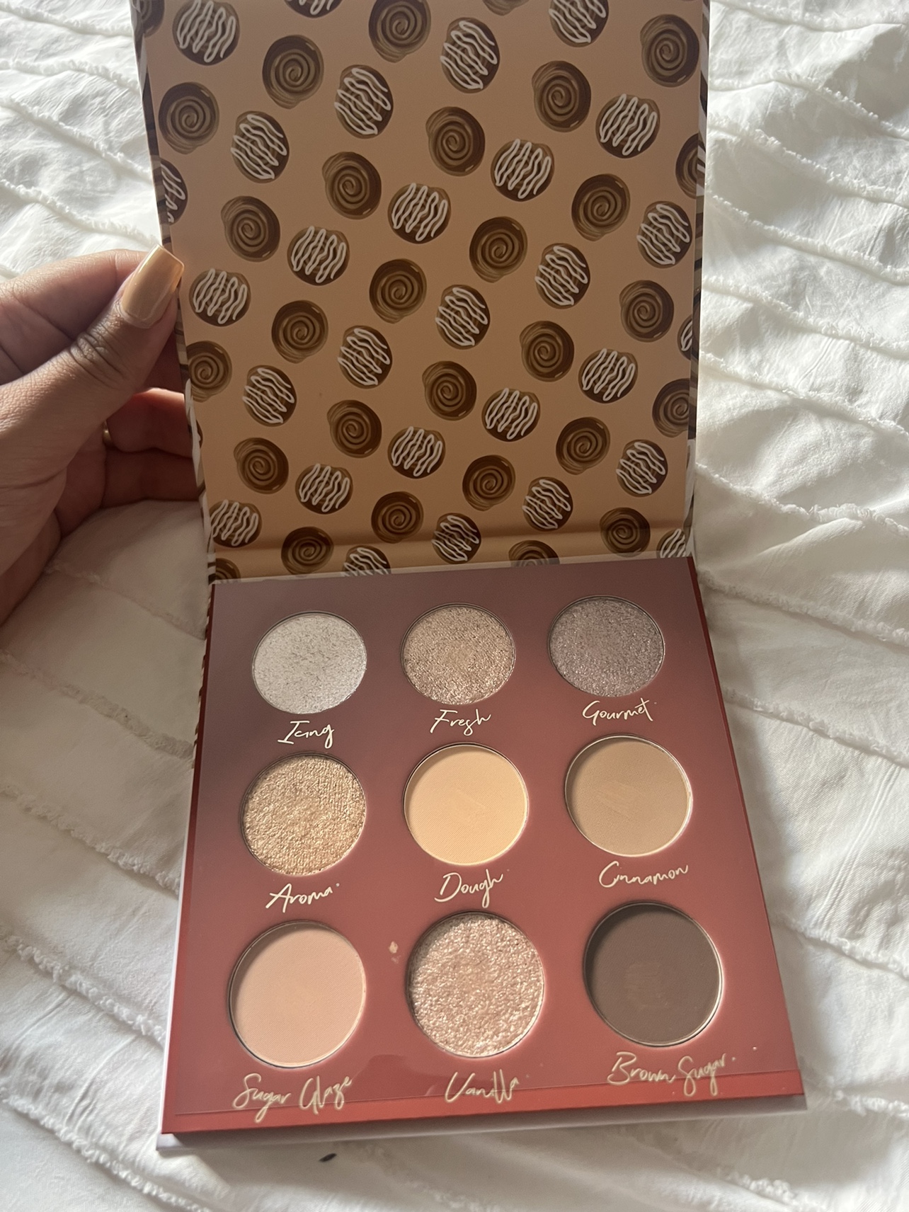 Beauty Bakerie The chosen Bun Eyeshadow Palette - photo 2