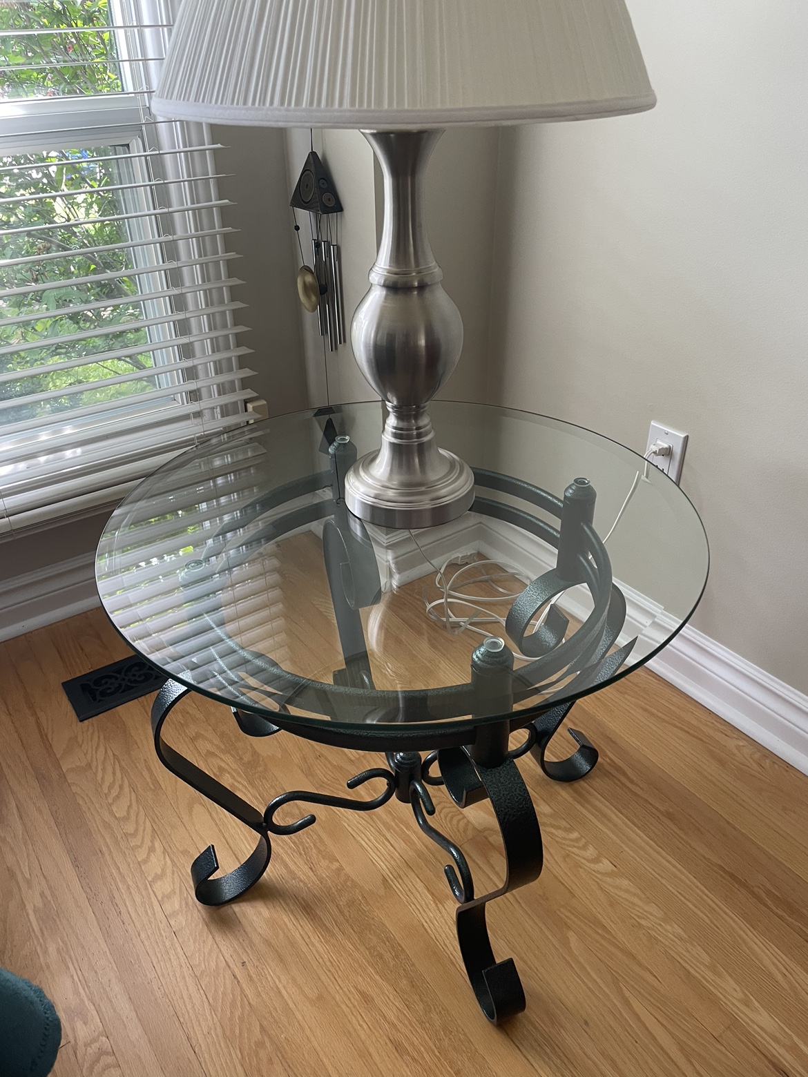 Living room glass coffee table and 2 side tables - photo 2