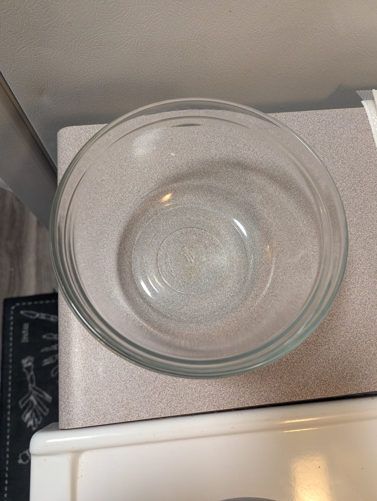 Glass Mixing Bowl Sets of 3 (4 qt, 1.5 qt, 1 qt) - photo 3