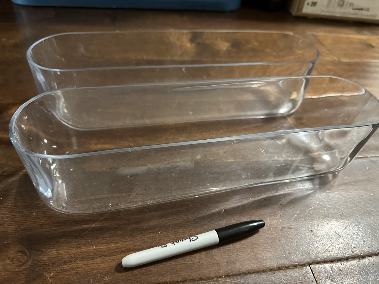 2 glass containers/dip holders