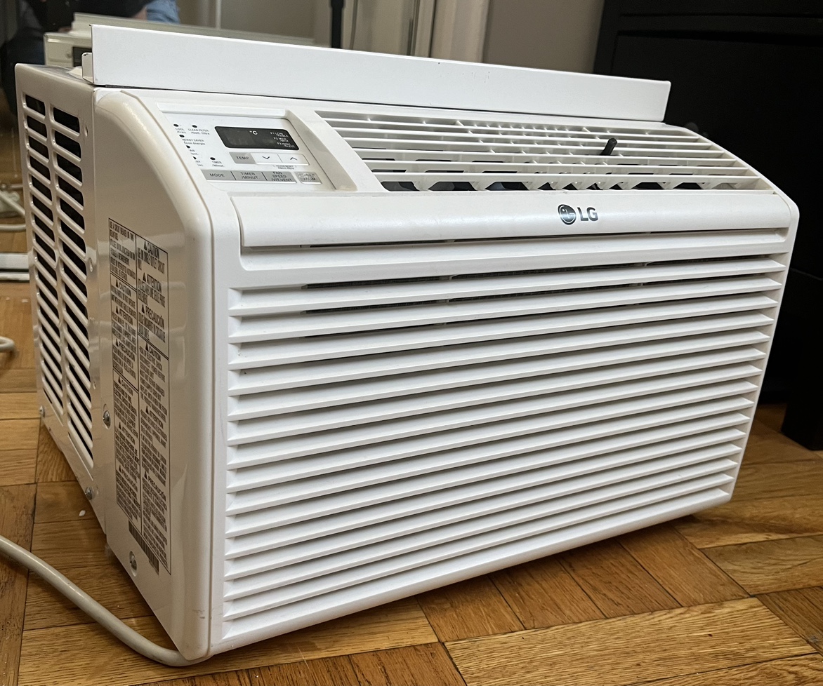 LG Air Conditioner 6000 BTU thumbnail