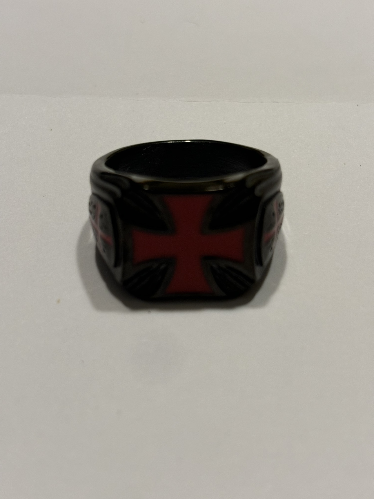 Men’s black and red iron cross ring sz 13 thumbnail