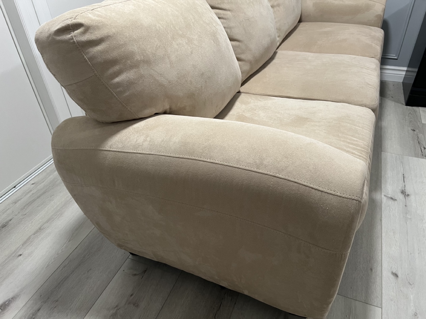 Beige 3 seat sofa - photo 3