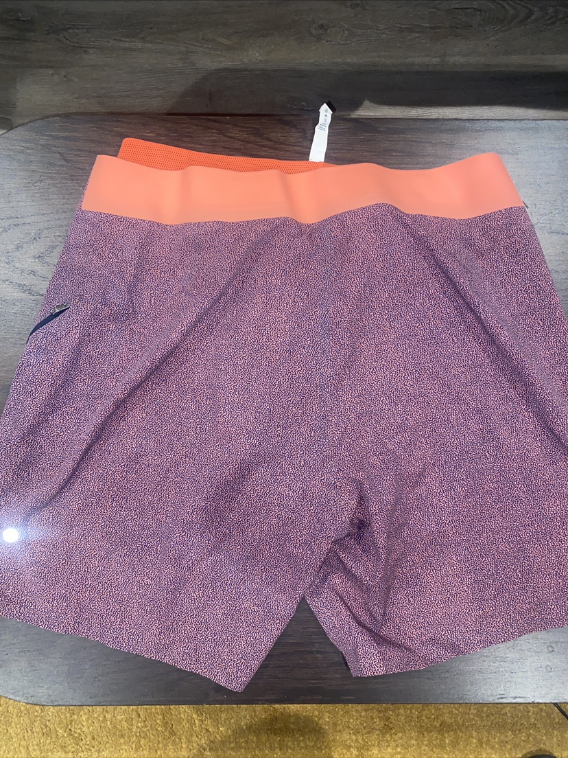 Lululemon Swim Shorts 9” Size 38 El Current Board River Cut image indicator(7)