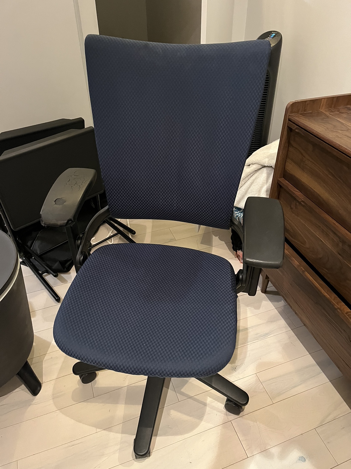 Computer chair