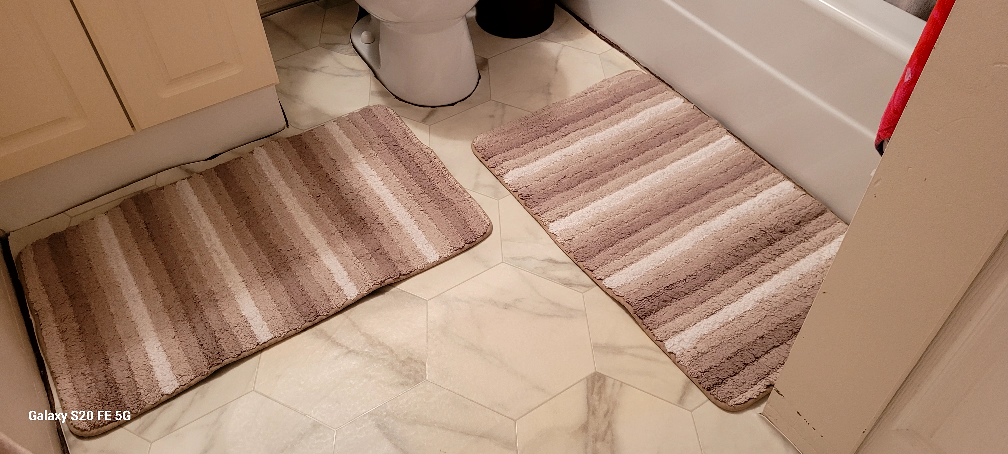 Bath Mat $5 both(reversible)