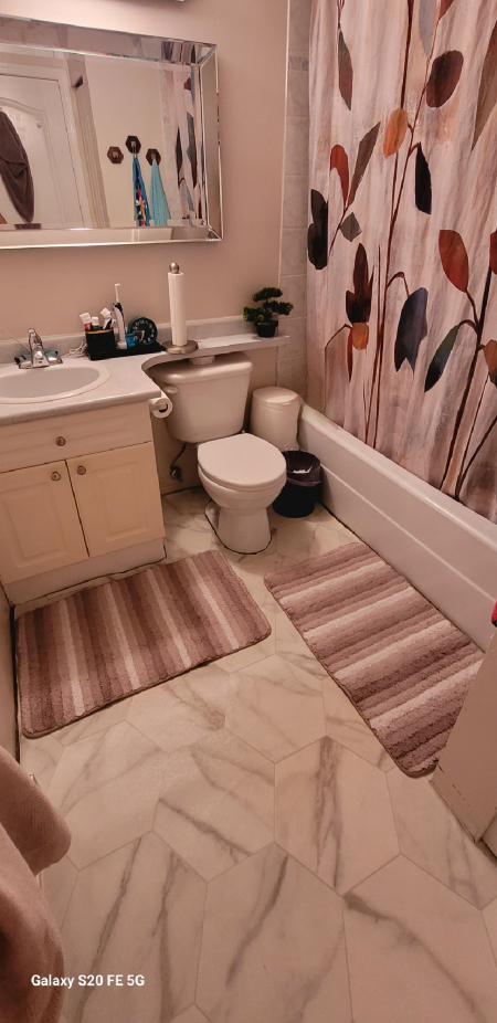 Bath Mat $5 both(reversible) - photo 3