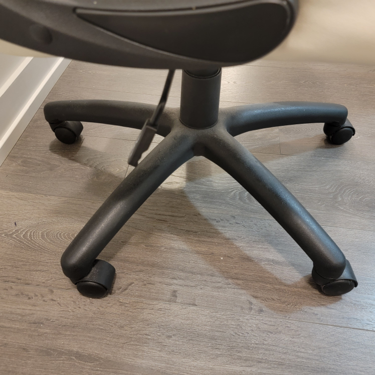 ergonomic office chair - moving sale - photo 4