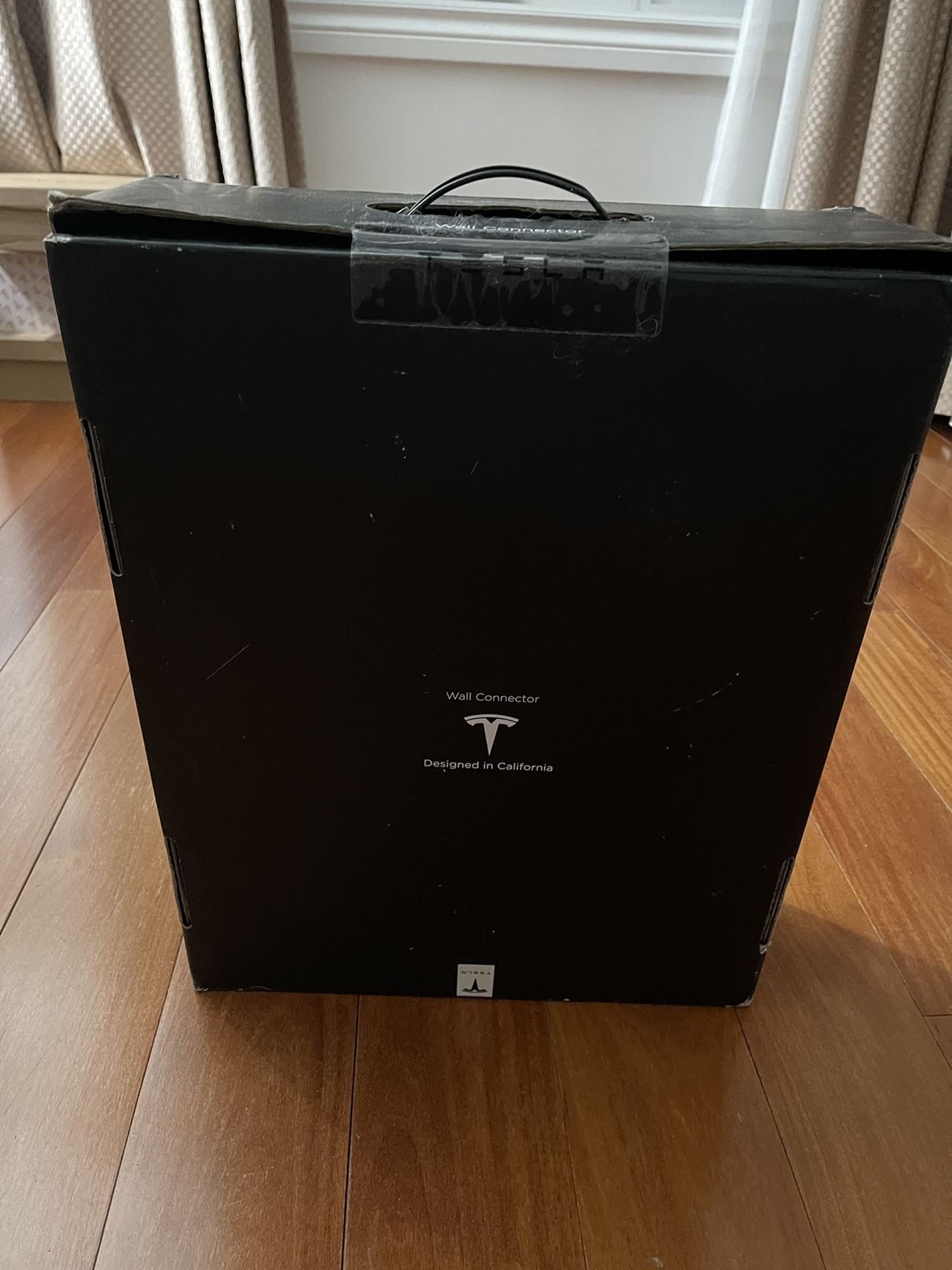 Tesla Wall Connector - photo 2