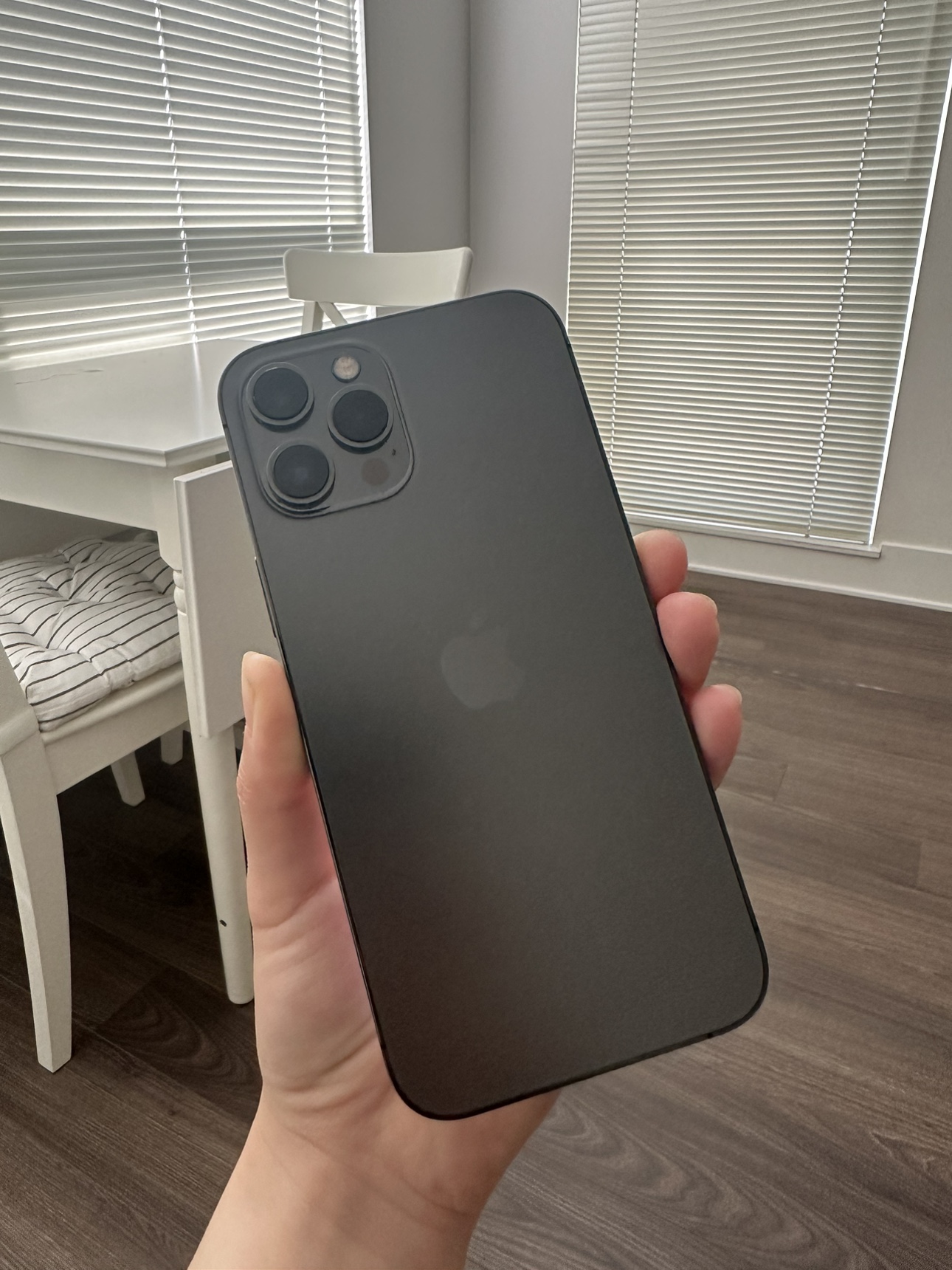 Iphone 12 pro max 128GB Graphite - photo 2