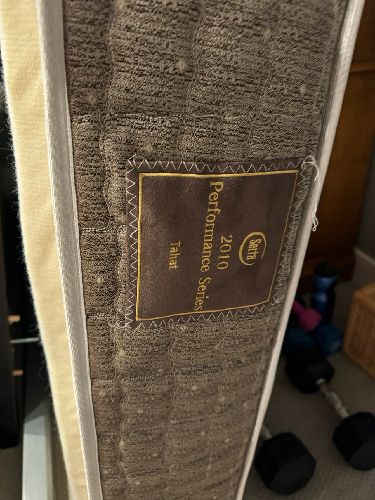 Queen Mattress + Bedframe - photo 3