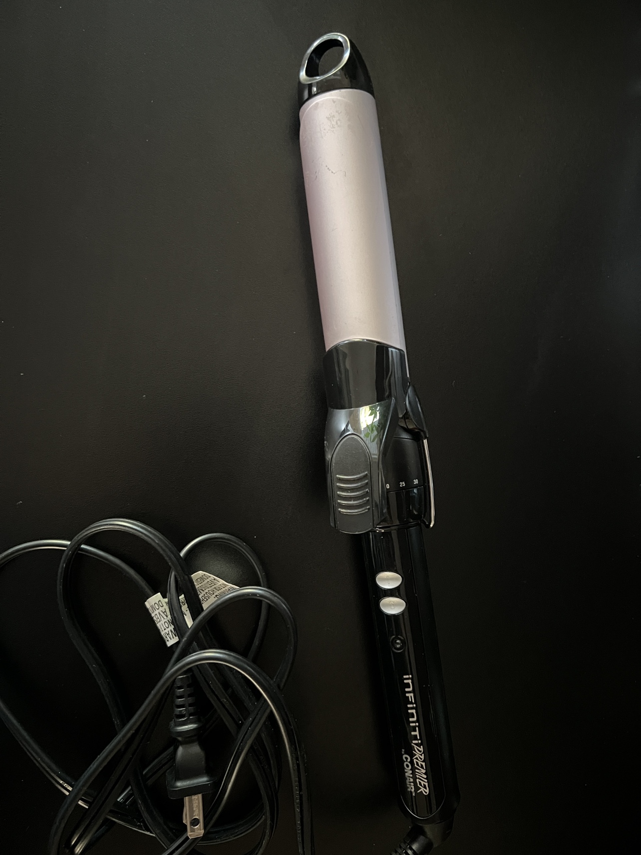 Conair Curling iron - 1 1/4” image indicator(2)