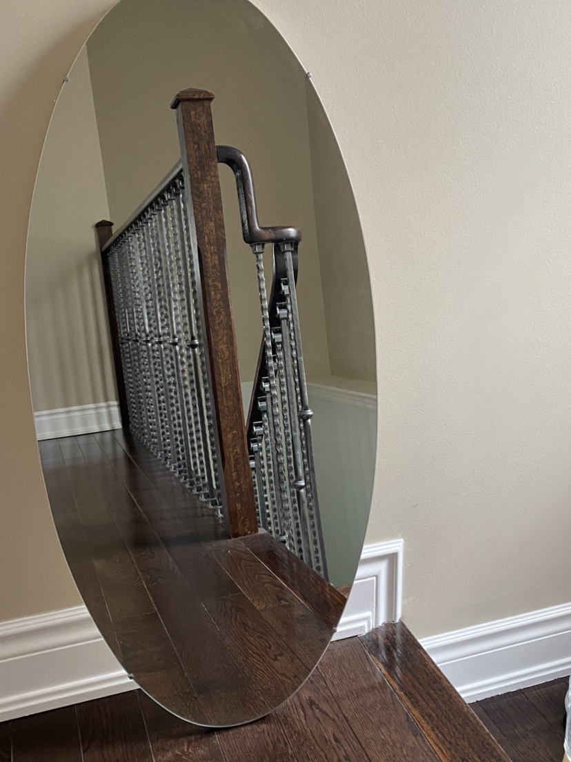 Oval Mirror thumbnail