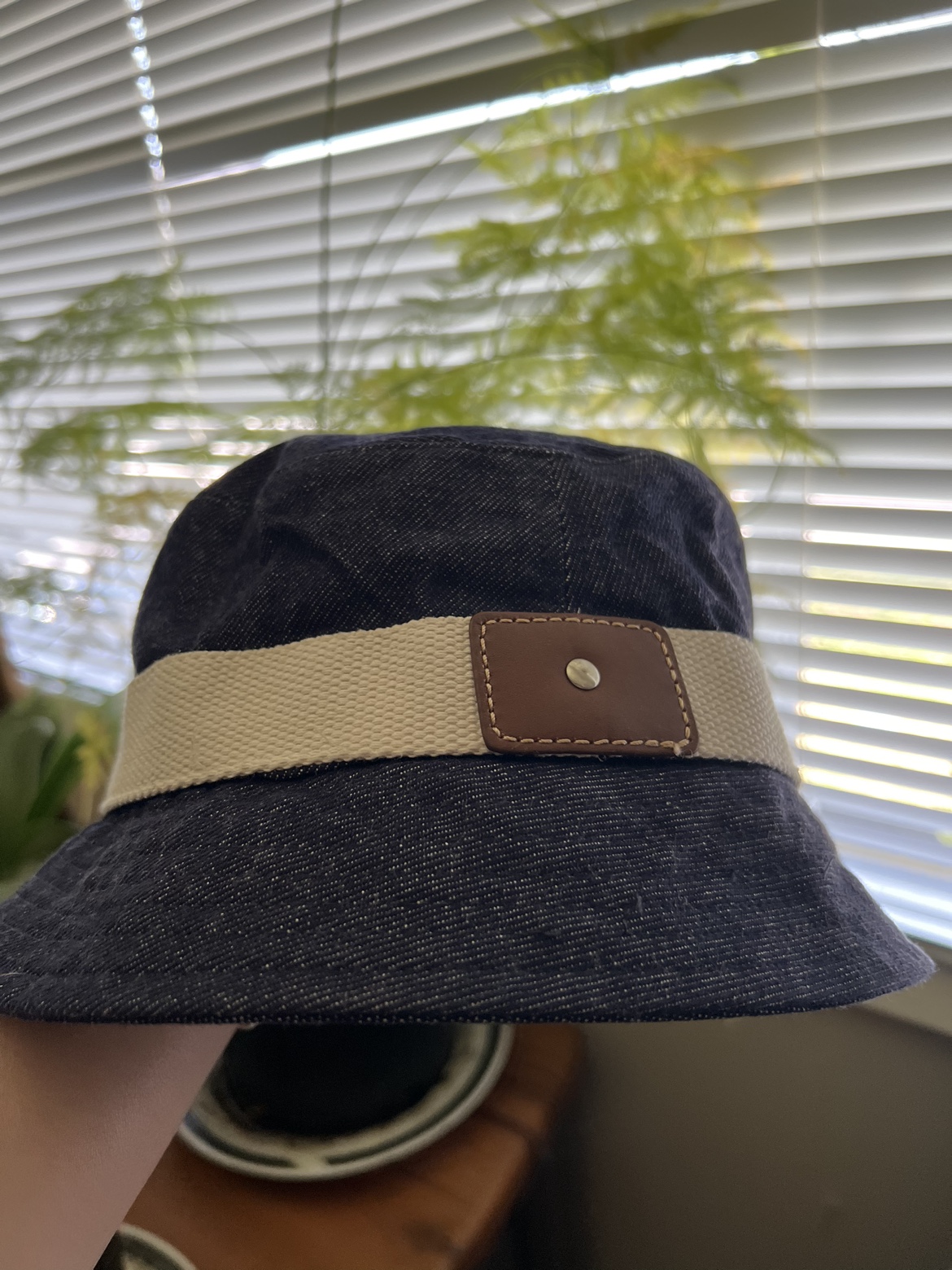 Gap summer bucket hat image indicator(2)