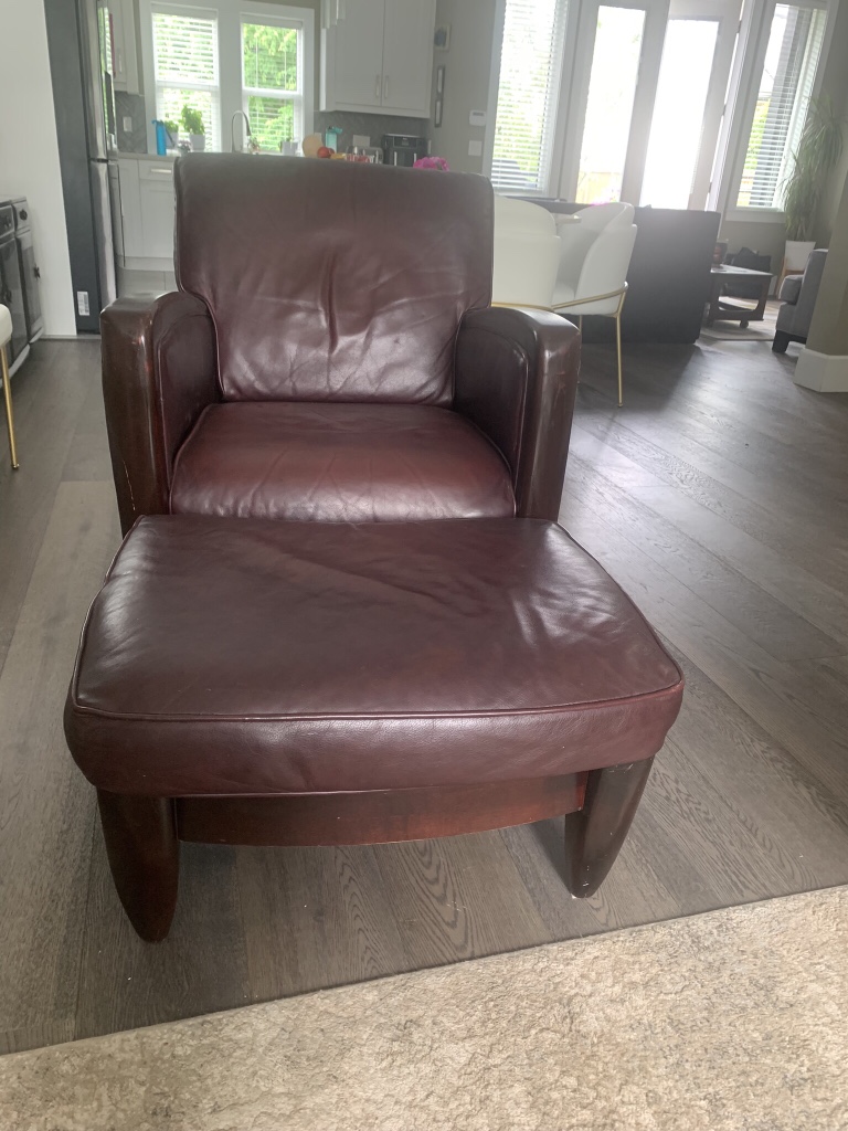 Italian leather Lounge chair and ottoman - photo 3