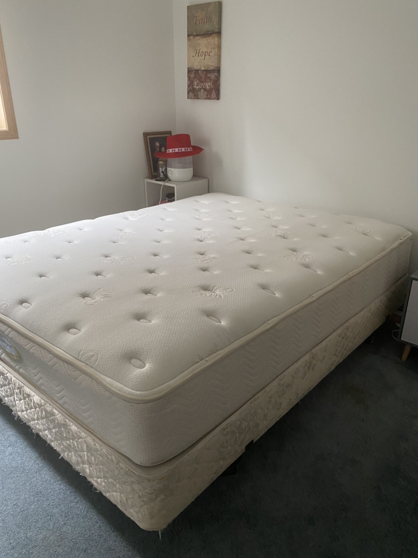 Queen Bed Free