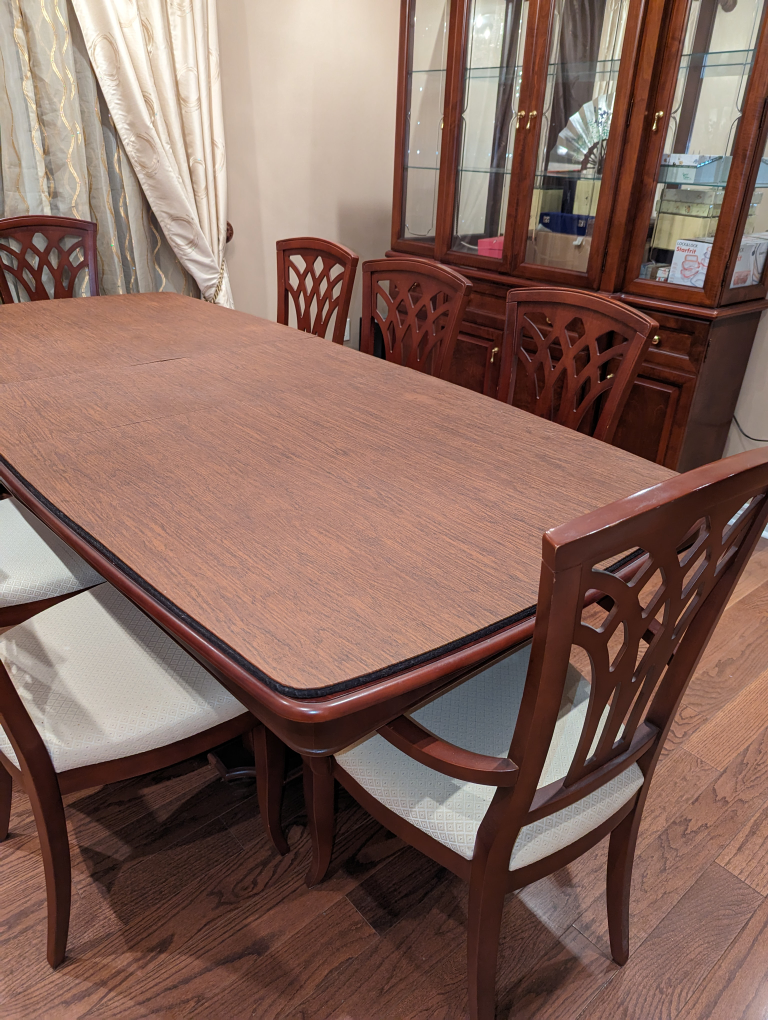 Dining Table set + hutch + 8 chairs - photo 3