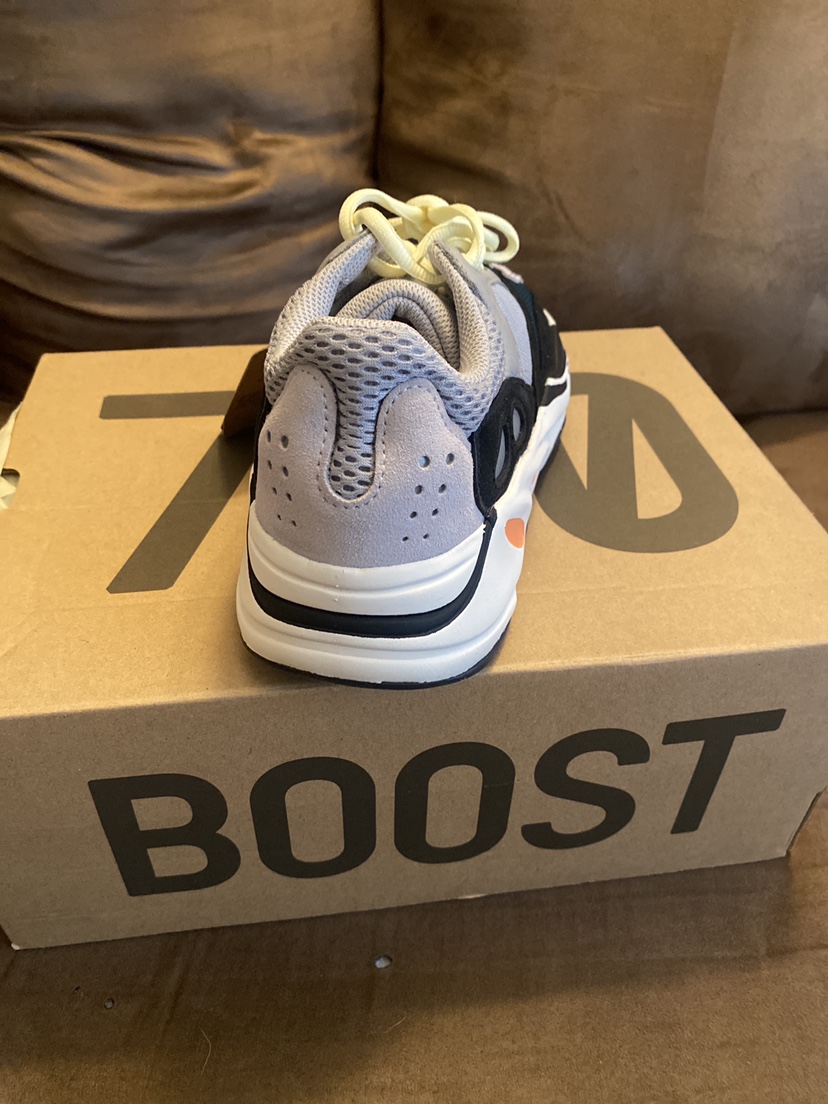 Yeezy boost 7ØØ - photo 3